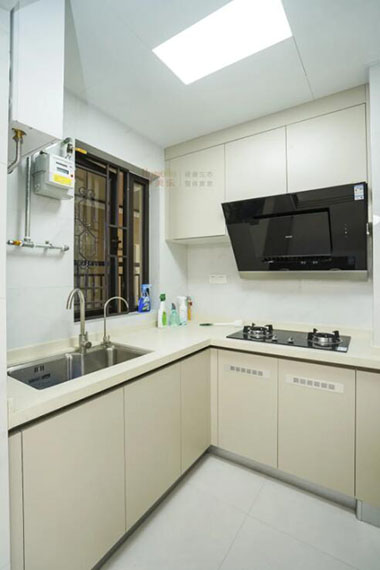 “窮裝”反而更高級(jí)？全屋淺色+無主燈，鄰居直呼想抄作業(yè)！